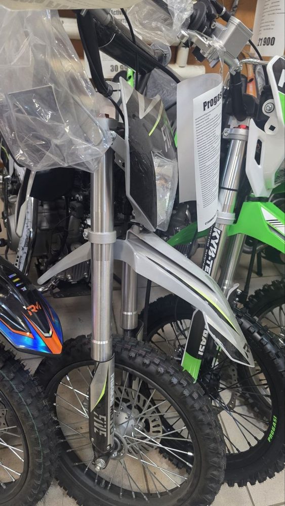 Regulmoto FIVE EA