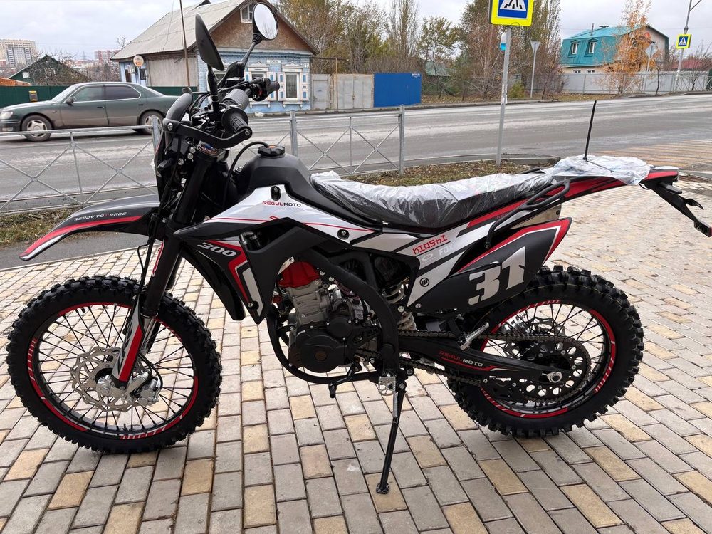 Regulmoto CR-Z 350